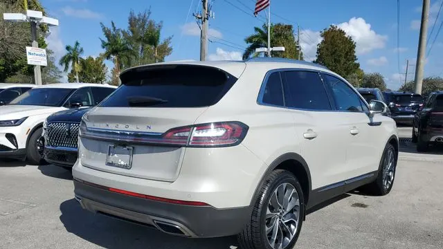 2022 Lincoln Nautilus Reserve