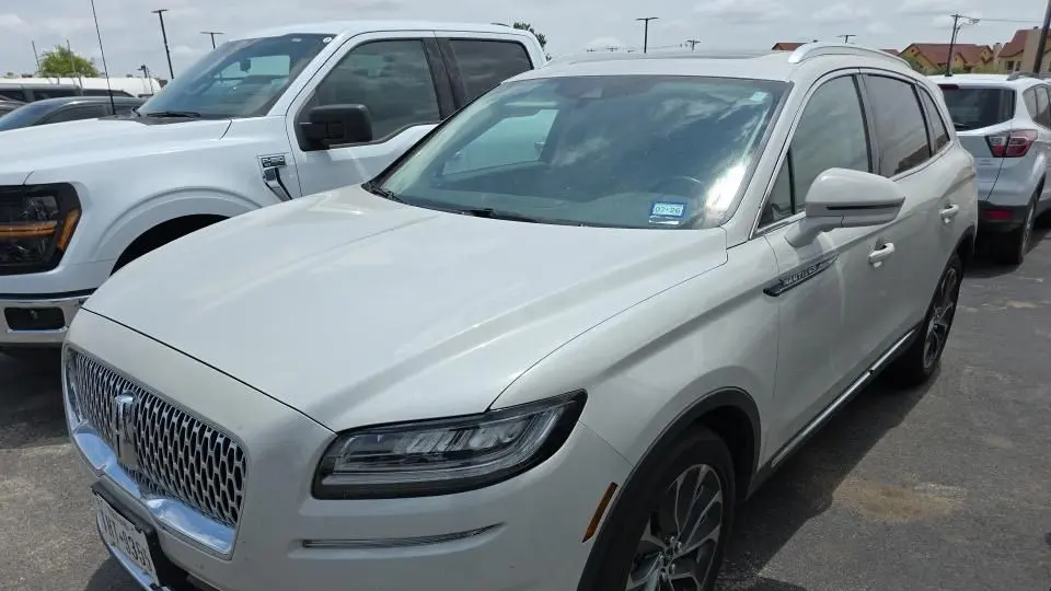 Preowned 2023 Lincoln Nautilus Reserve for Sale