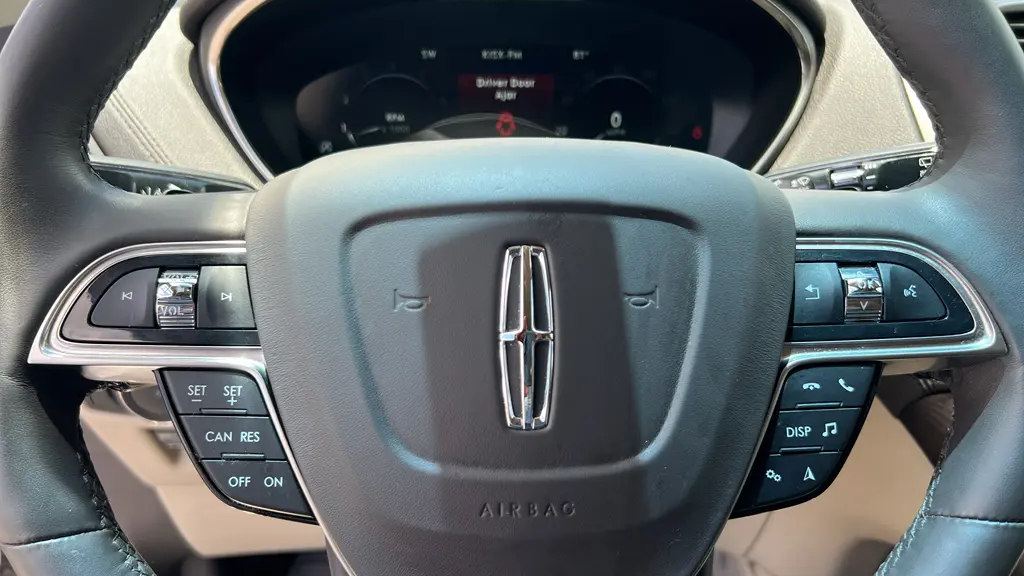 2019 Lincoln Nautilus Reserve