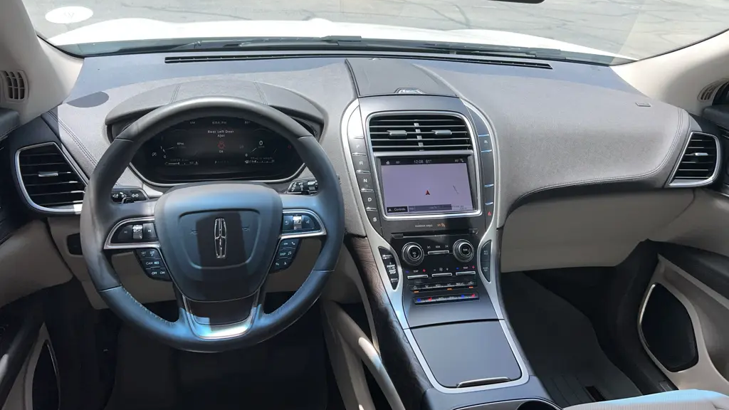 2019 Lincoln Nautilus Reserve