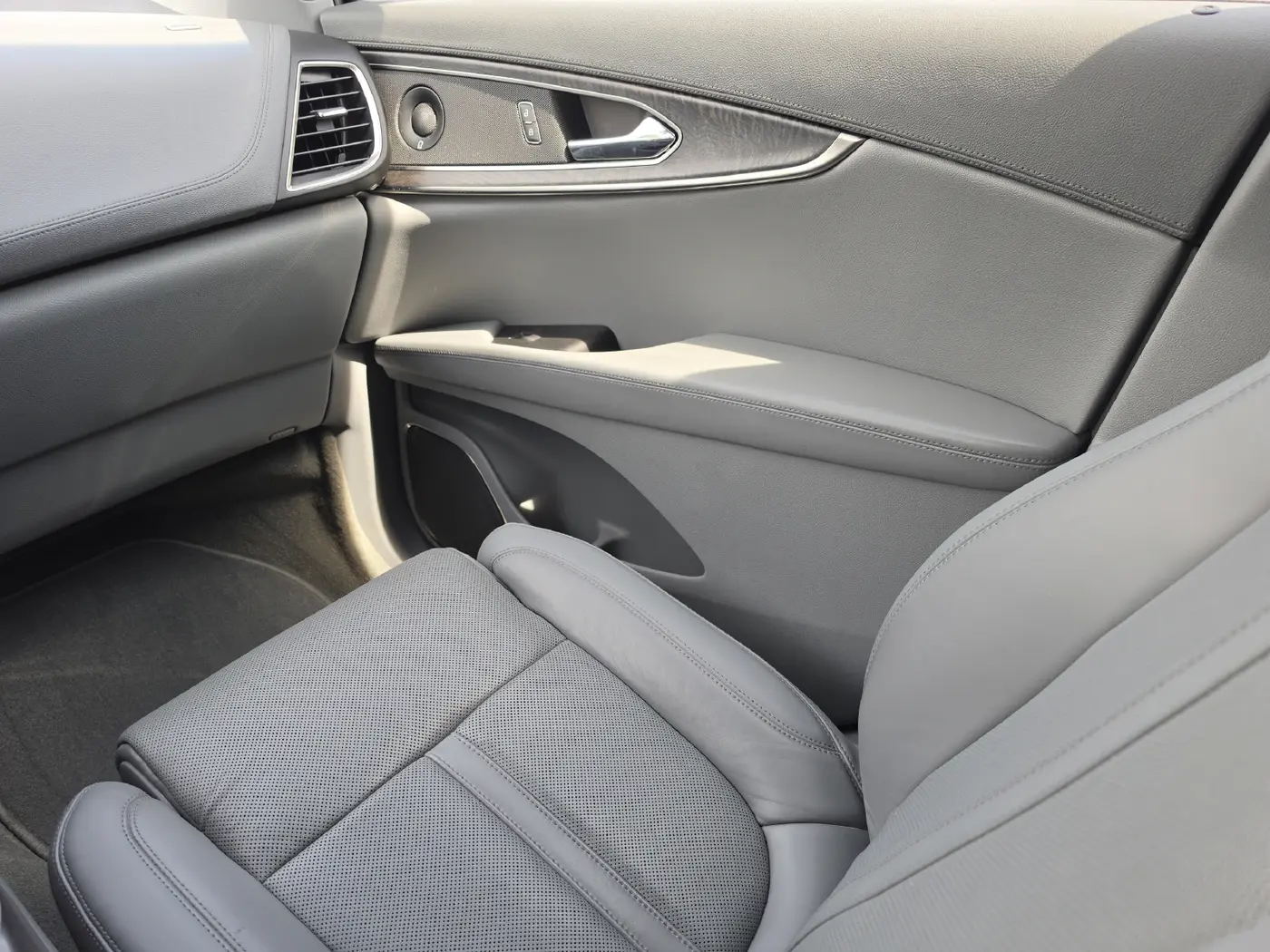 2019 Lincoln Nautilus - $20,879