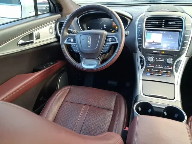 2019 Lincoln Nautilus - $23,990