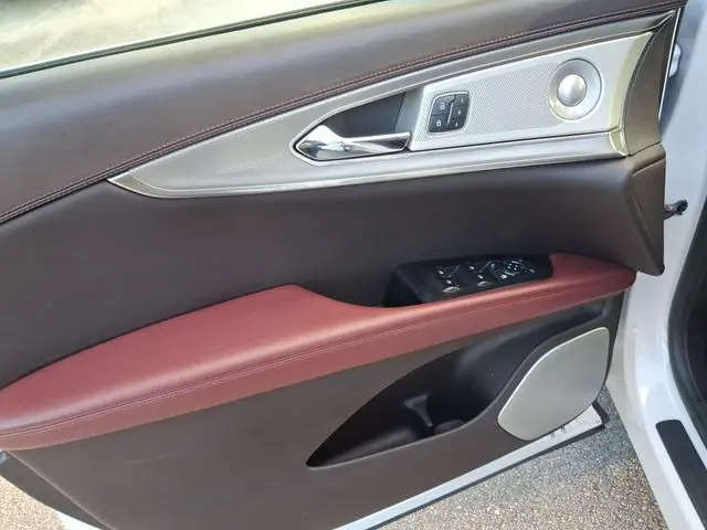 2019 Lincoln Nautilus - $23,990