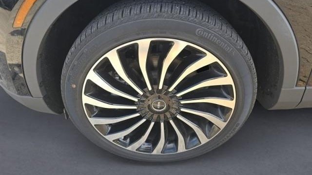 2019 Lincoln Nautilus Black Label