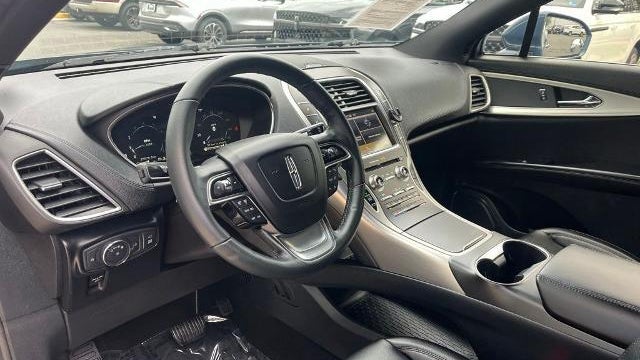 2019 Lincoln Nautilus Base