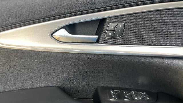 2019 Lincoln Nautilus Base