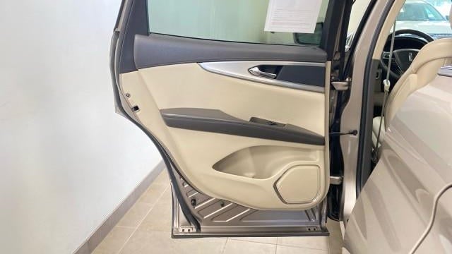 2020 Lincoln Nautilus Standard