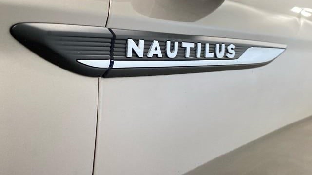 2020 Lincoln Nautilus Standard