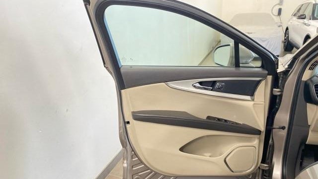 2020 Lincoln Nautilus Standard