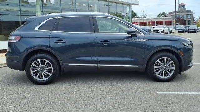 2023 Lincoln Nautilus Standard