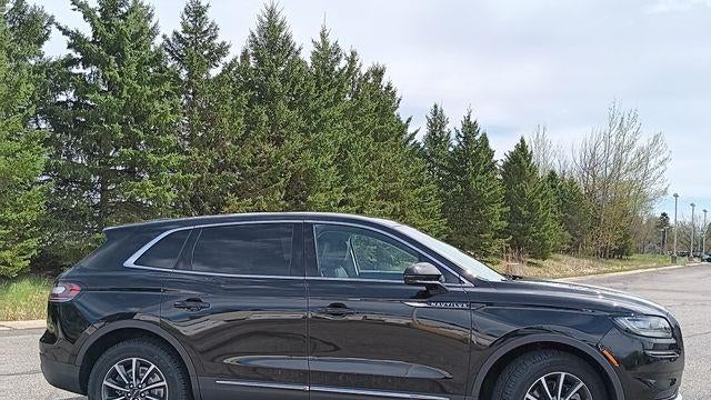 2022 Lincoln Nautilus Standard