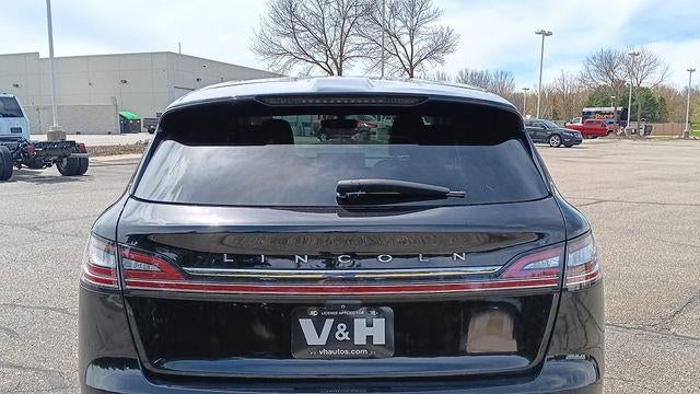 2022 Lincoln Nautilus Standard