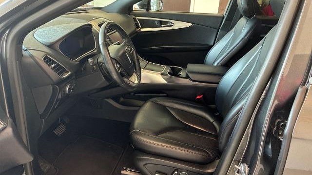 2020 Lincoln Nautilus Standard