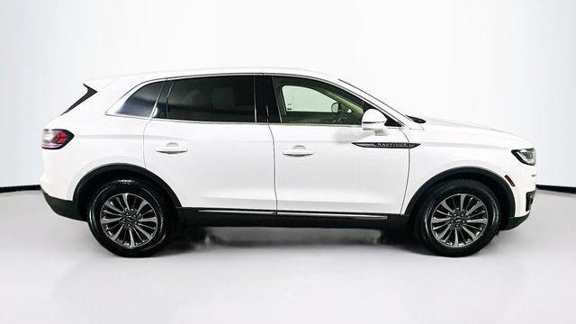 2020 Lincoln Nautilus Standard