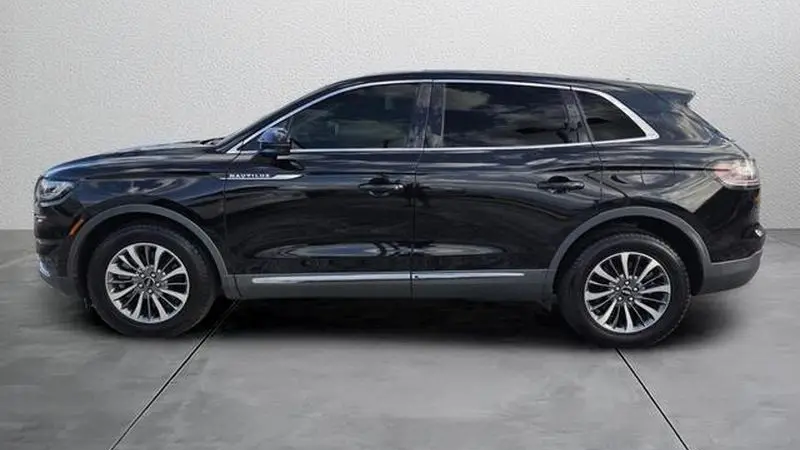 2022 Lincoln Nautilus Standard