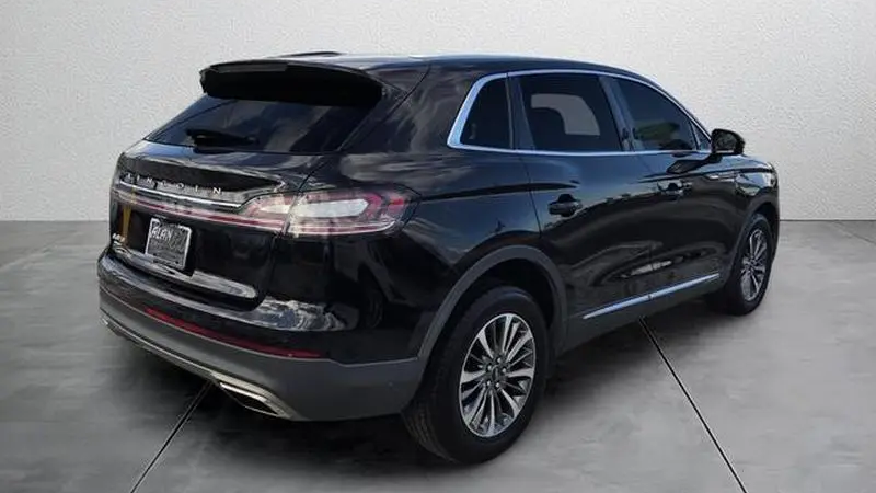 2022 Lincoln Nautilus Standard