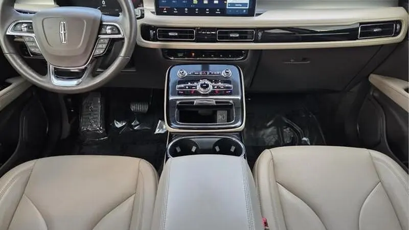 2022 Lincoln Nautilus Standard