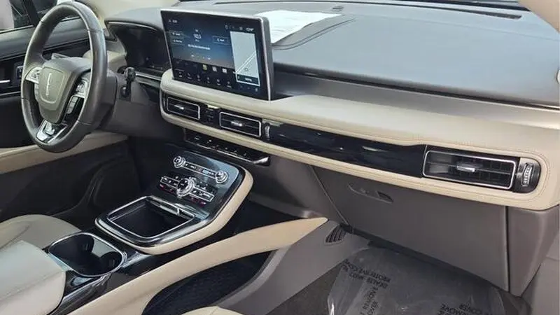 2022 Lincoln Nautilus Standard
