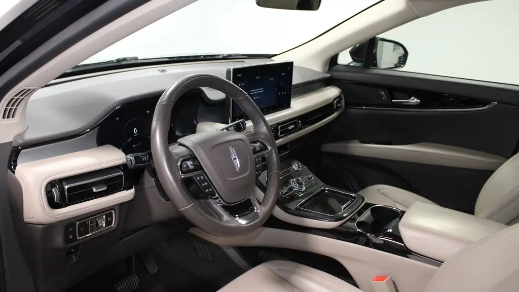 2023 Lincoln Nautilus Standard