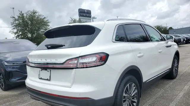2023 Lincoln Nautilus Standard