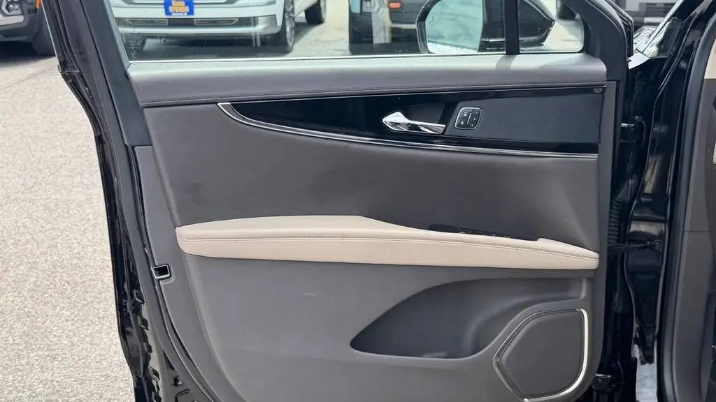 2021 Lincoln Nautilus Standard