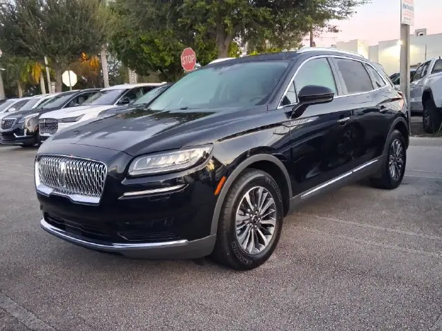 2023 Lincoln Nautilus - $30,990