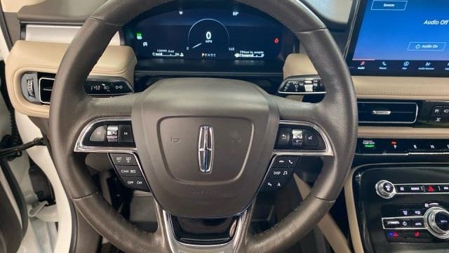 2023 Lincoln Nautilus Standard