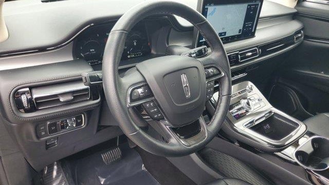 2022 Lincoln Nautilus Standard