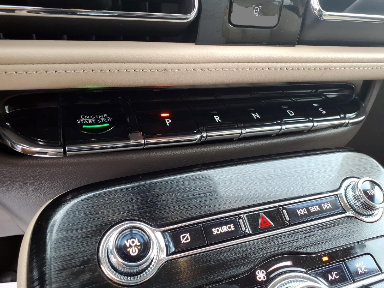 2021 Lincoln Nautilus - $23,999