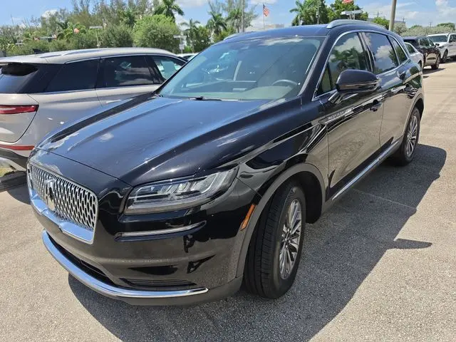 2023 Lincoln Nautilus - $30,990