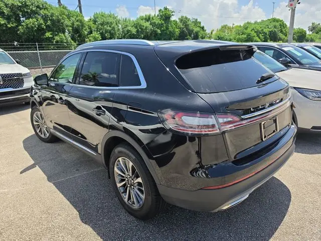 2023 Lincoln Nautilus - $30,990