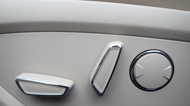 2019 Lincoln Nautilus Base
