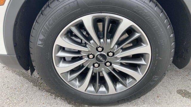 2022 Lincoln Nautilus Standard