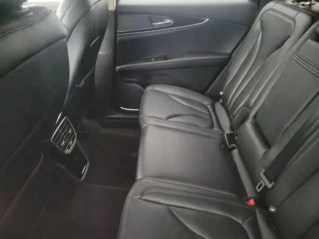 2023 Lincoln Nautilus - $30,990