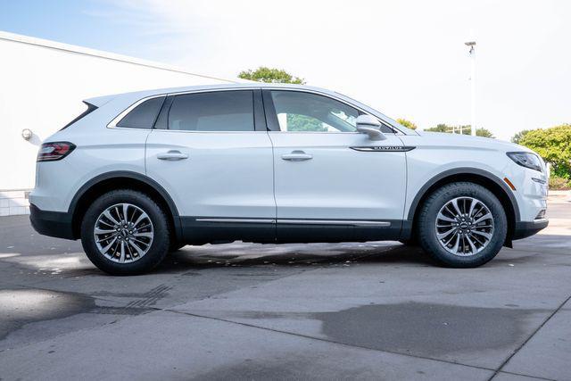 2022 Lincoln Nautilus - $25,998