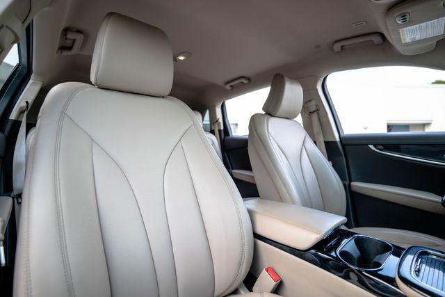 2022 Lincoln Nautilus - $25,998