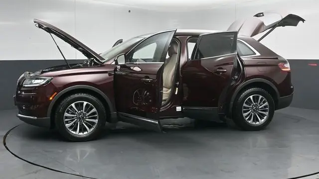 2023 Lincoln Nautilus Standard
