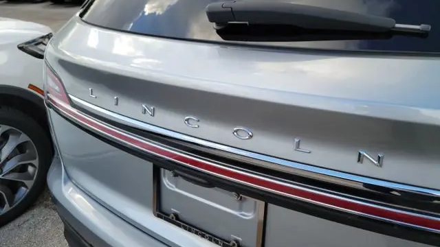 2023 Lincoln Nautilus Standard