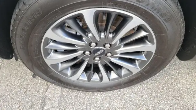 2023 Lincoln Nautilus Standard