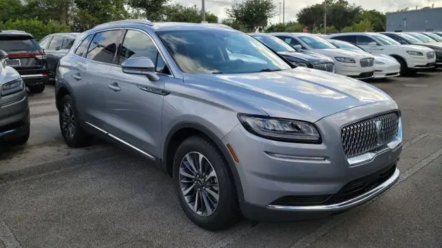 2023 Lincoln Nautilus Standard