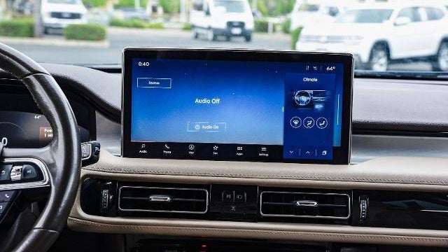 2023 Lincoln Nautilus Standard