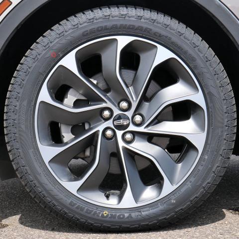2021 Lincoln Nautilus - $23,999