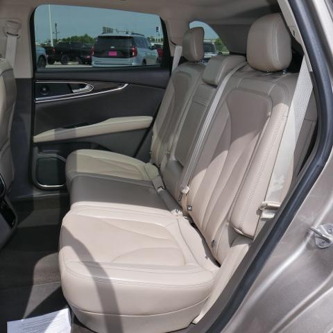 2021 Lincoln Nautilus - $23,999