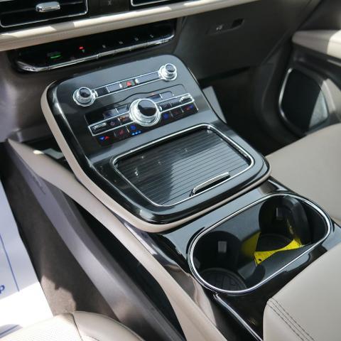 2021 Lincoln Nautilus - $23,999