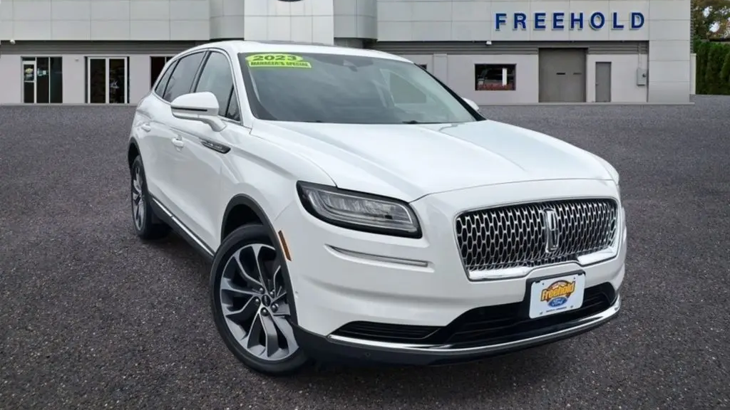 Preowned 2023 Lincoln Nautilus Reserve for Sale