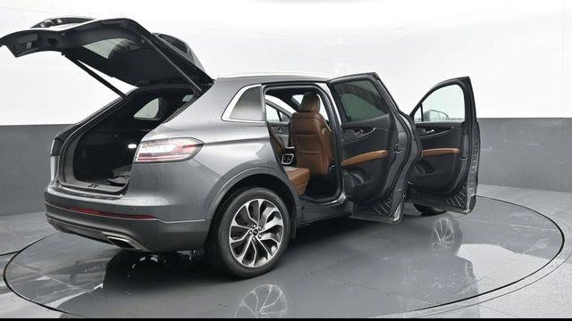 2021 Lincoln Nautilus Reserve