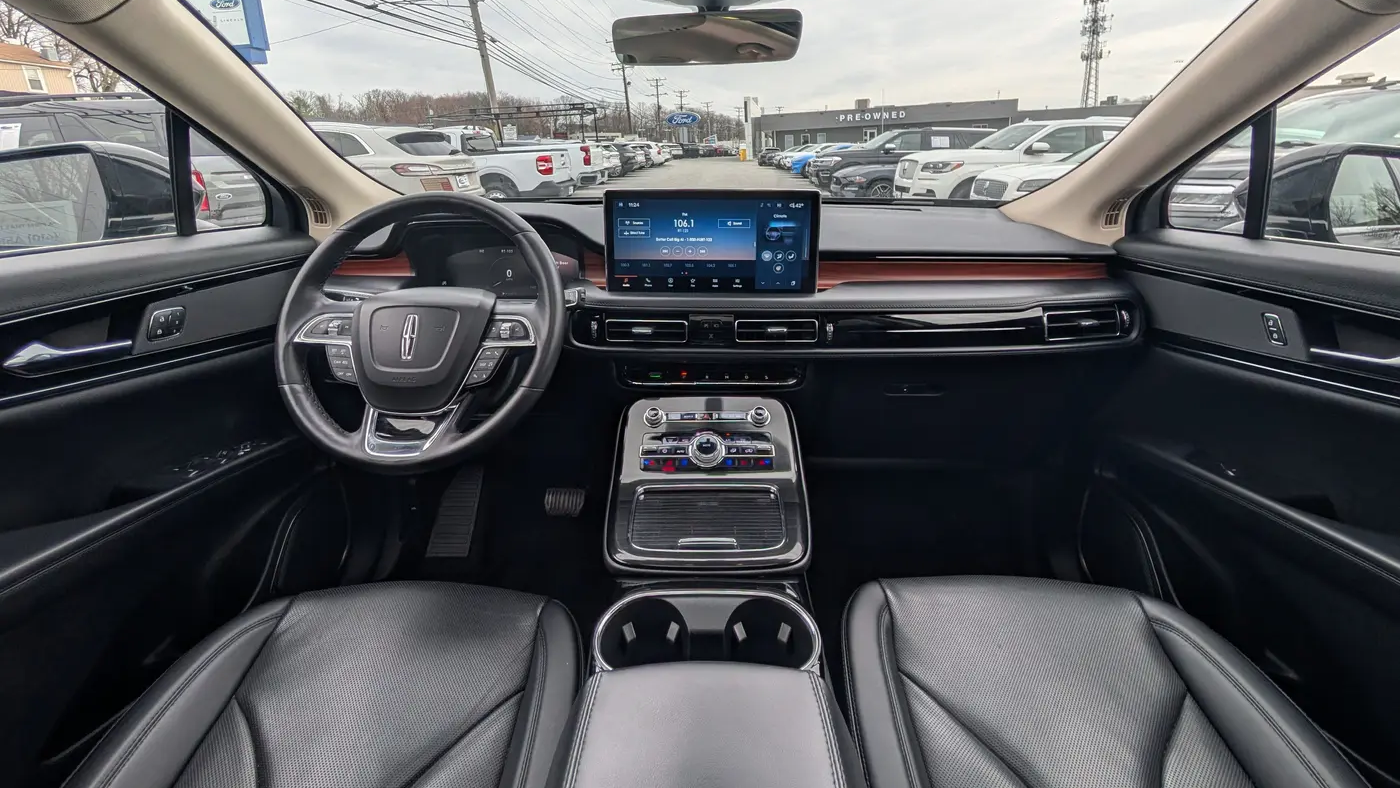 2022 Lincoln Nautilus Reserve