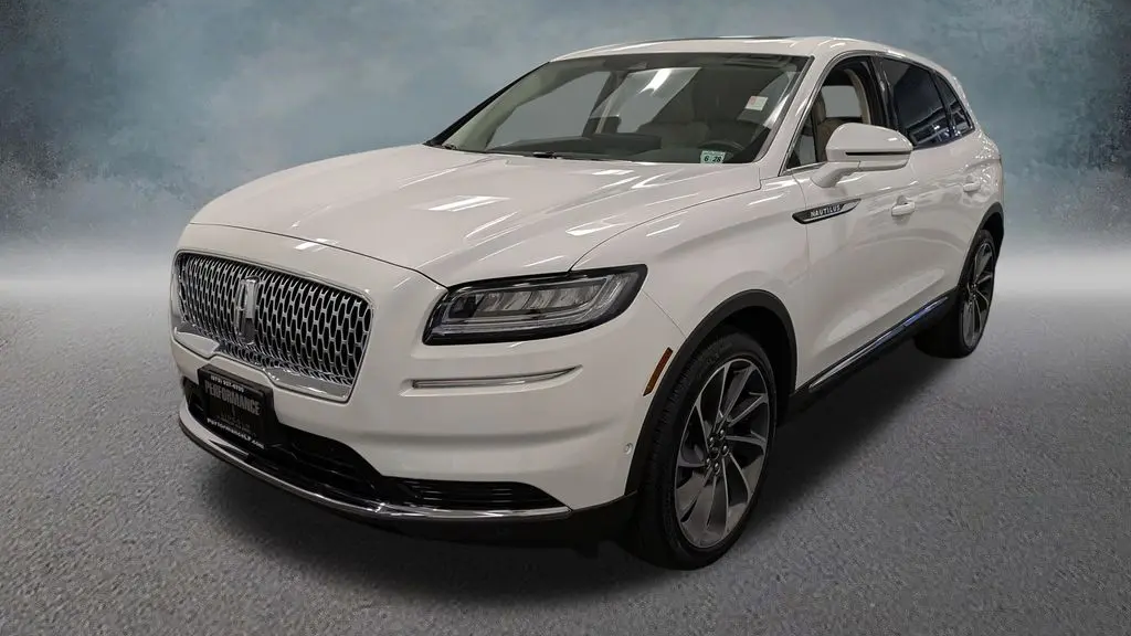 Preowned 2023 Lincoln Nautilus Reserve for Sale