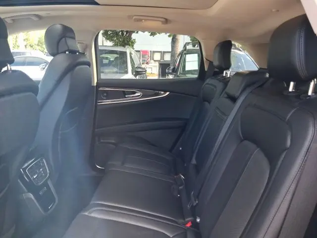 2023 Lincoln Nautilus - $35,990