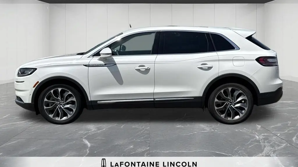 2023 Lincoln Nautilus Reserve